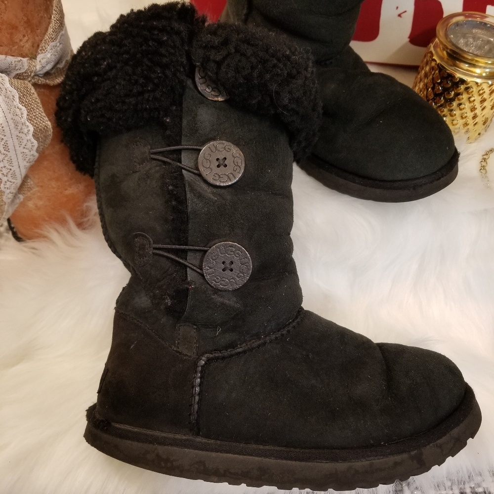 Ugg Bailey 3 Button Boots!! - image 4
